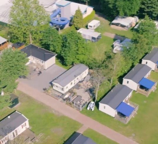 Us Twadde Plakje Op Vakantiepark Bergumermeer Suameer Luaran gambar